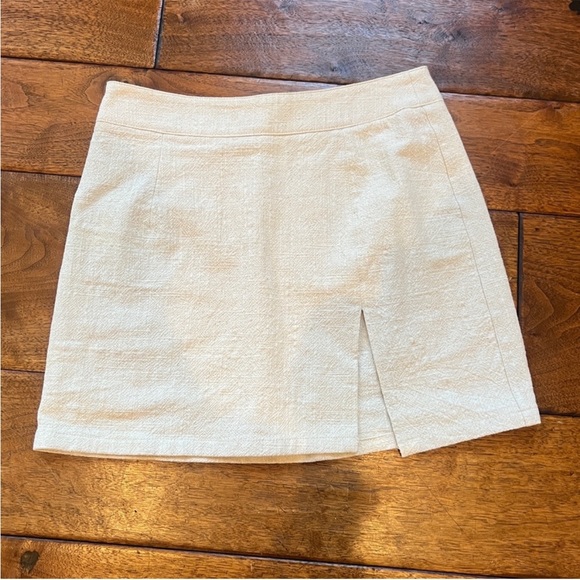 ✨LIONESS✨THE LOLA MINI SKIRT OATMEAL - Picture 6 of 8